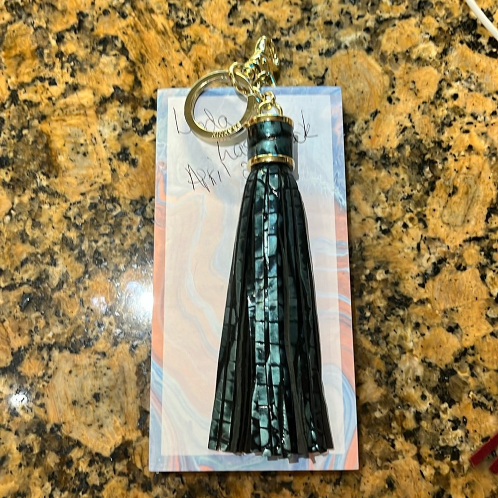 Htf Brahmin verdigris large tassel